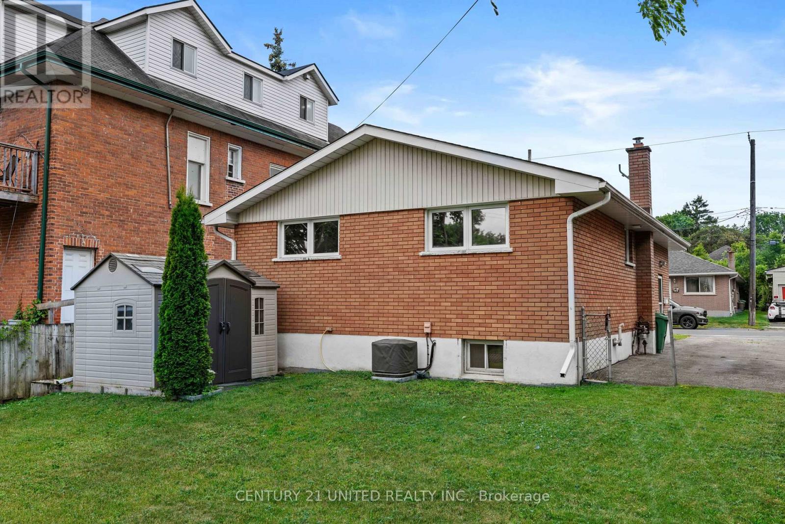 744 Water Street, Peterborough North (South), Ontario  K9H 3N6 - Photo 5 - X12239320