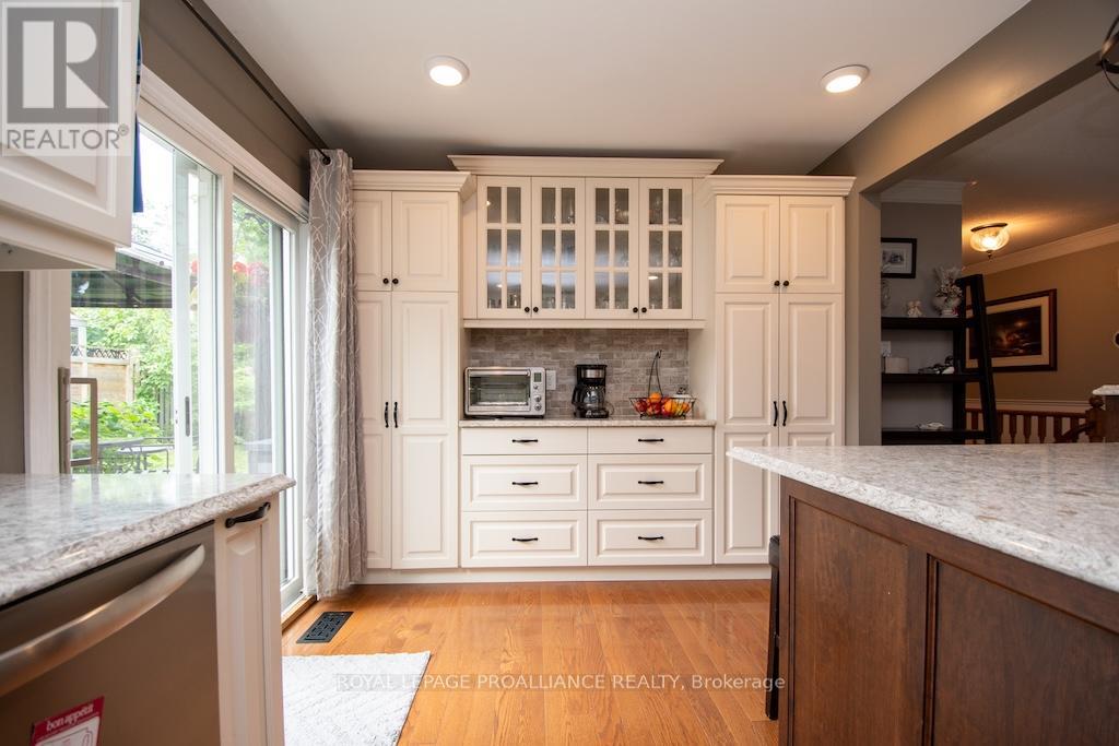 1759 Stenson Boulevard, Peterborough West (South), Ontario  K9K 2E8 - Photo 15 - X12239360