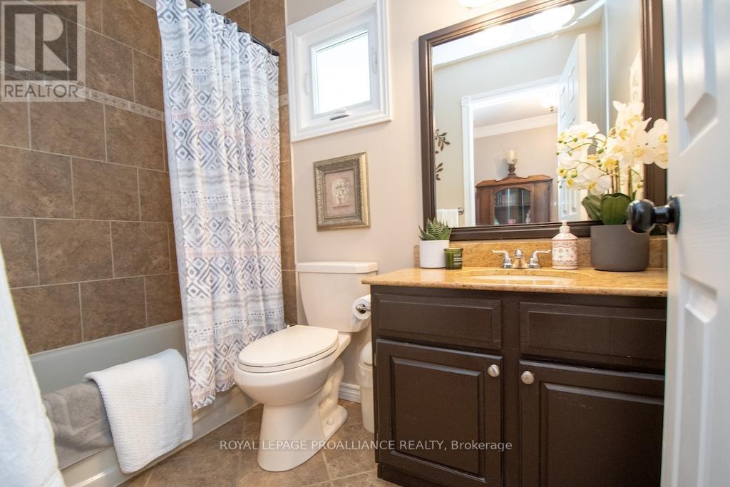 1759 Stenson Boulevard, Peterborough West (South), Ontario  K9K 2E8 - Photo 30 - X12239360