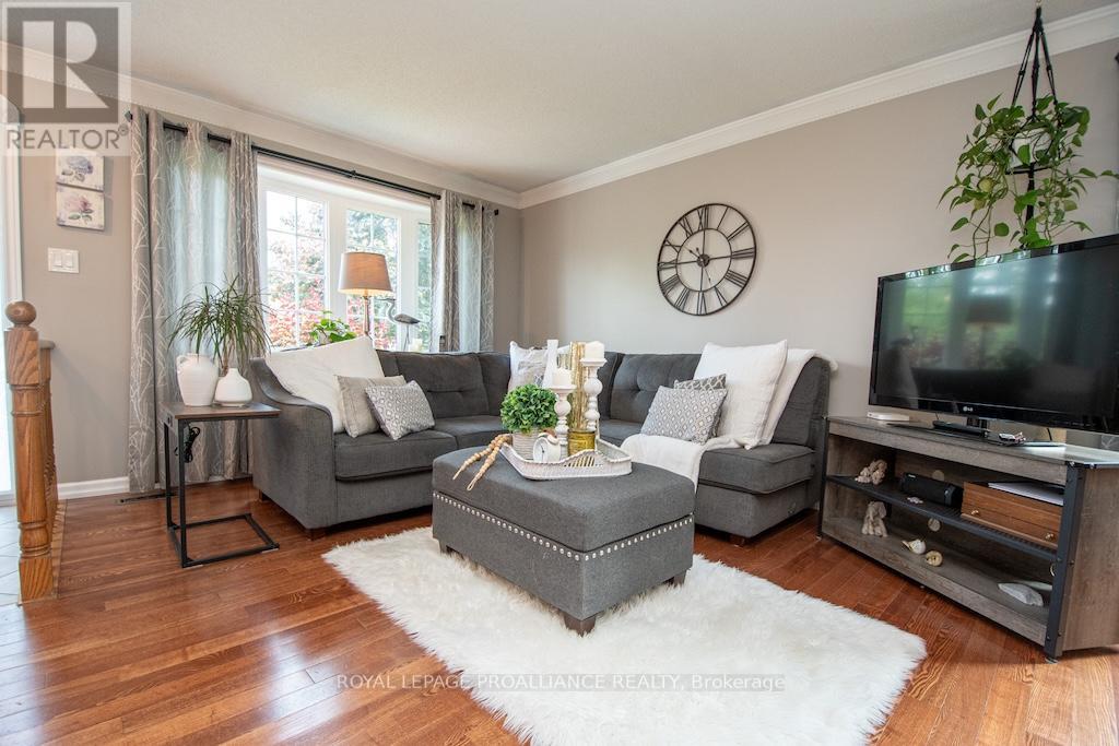 1759 Stenson Boulevard, Peterborough West (South), Ontario  K9K 2E8 - Photo 5 - X12239360