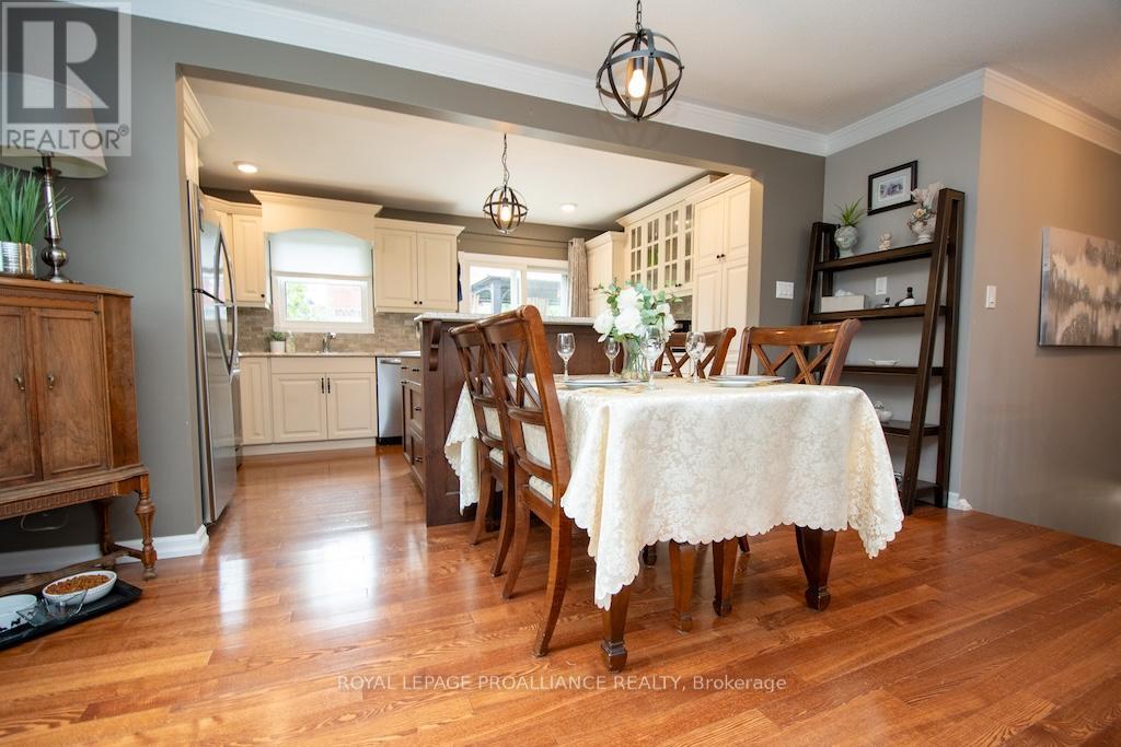 1759 Stenson Boulevard, Peterborough West (South), Ontario  K9K 2E8 - Photo 9 - X12239360