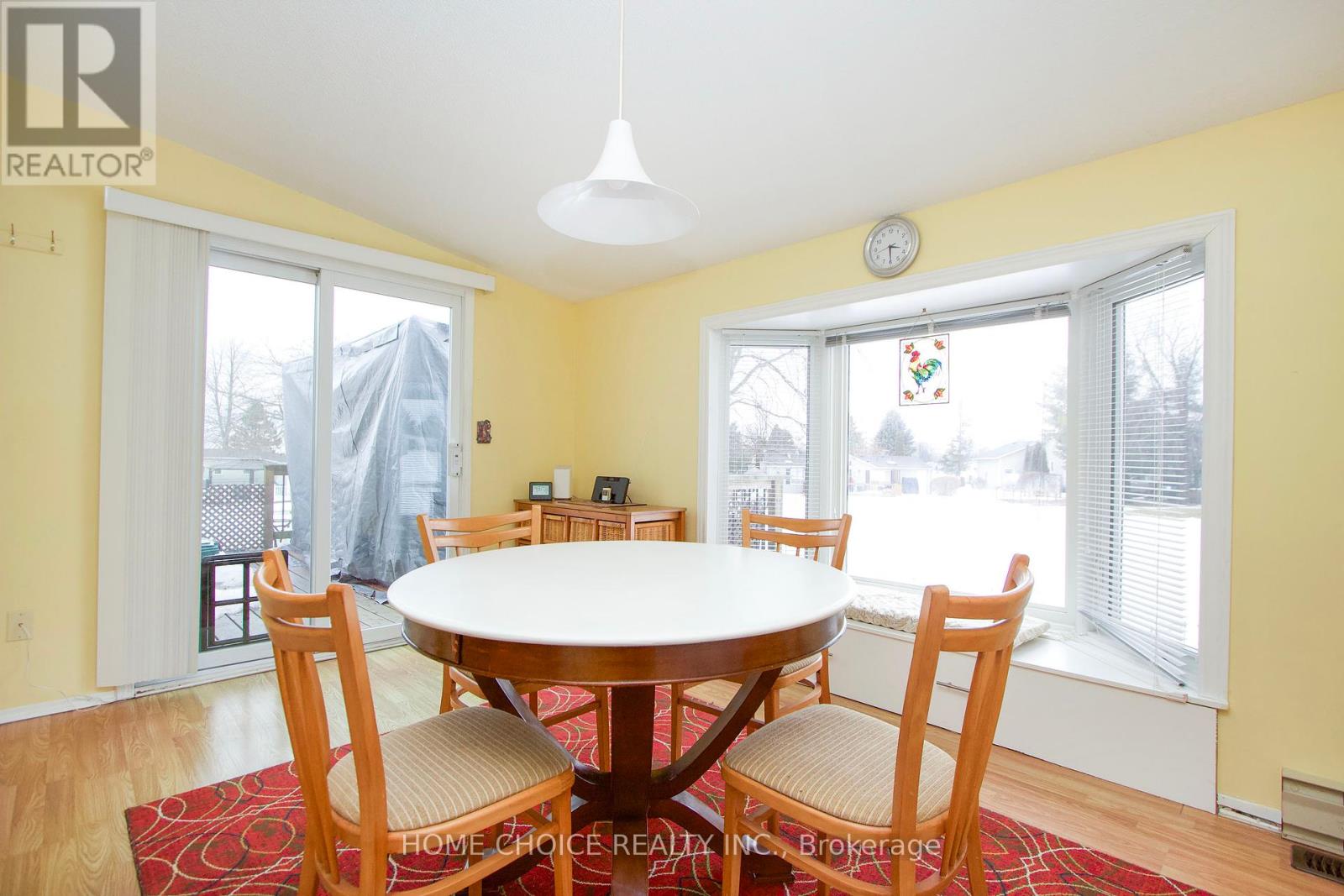 8 Seventh Hole Court, Clarington (Newcastle), Ontario  L1B 1B5 - Photo 13 - E12239534