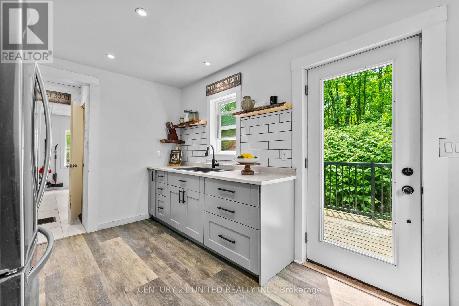 8 Library Road, North Kawartha, Ontario  K0L 3E0 - Photo 6 - X12239783