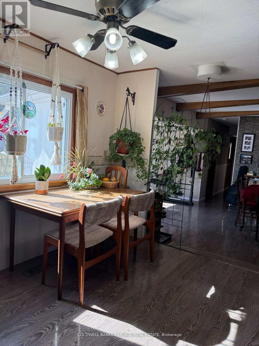 10 Driftwood Crescent, Kawartha Lakes (Ops), Ontario  K9V 0K1 - Photo 11 - X12240340