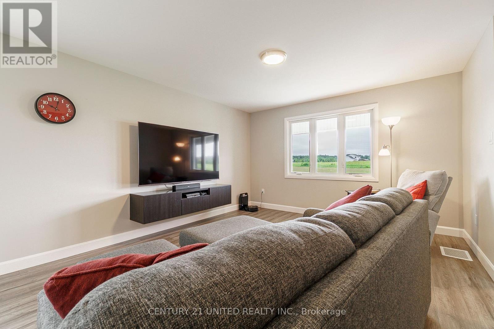 3079 Old Norwood Road, Otonabee-South Monaghan, Ontario  K9J 0G6 - Photo 7 - X12240428