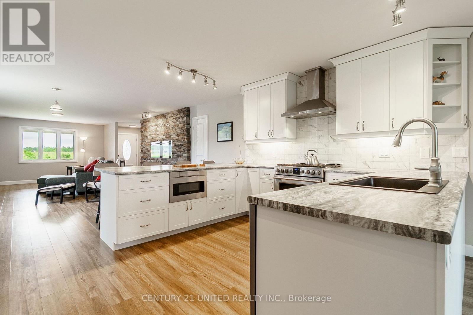 3079 Old Norwood Road, Otonabee-South Monaghan, Ontario  K9J 0G6 - Photo 9 - X12240428