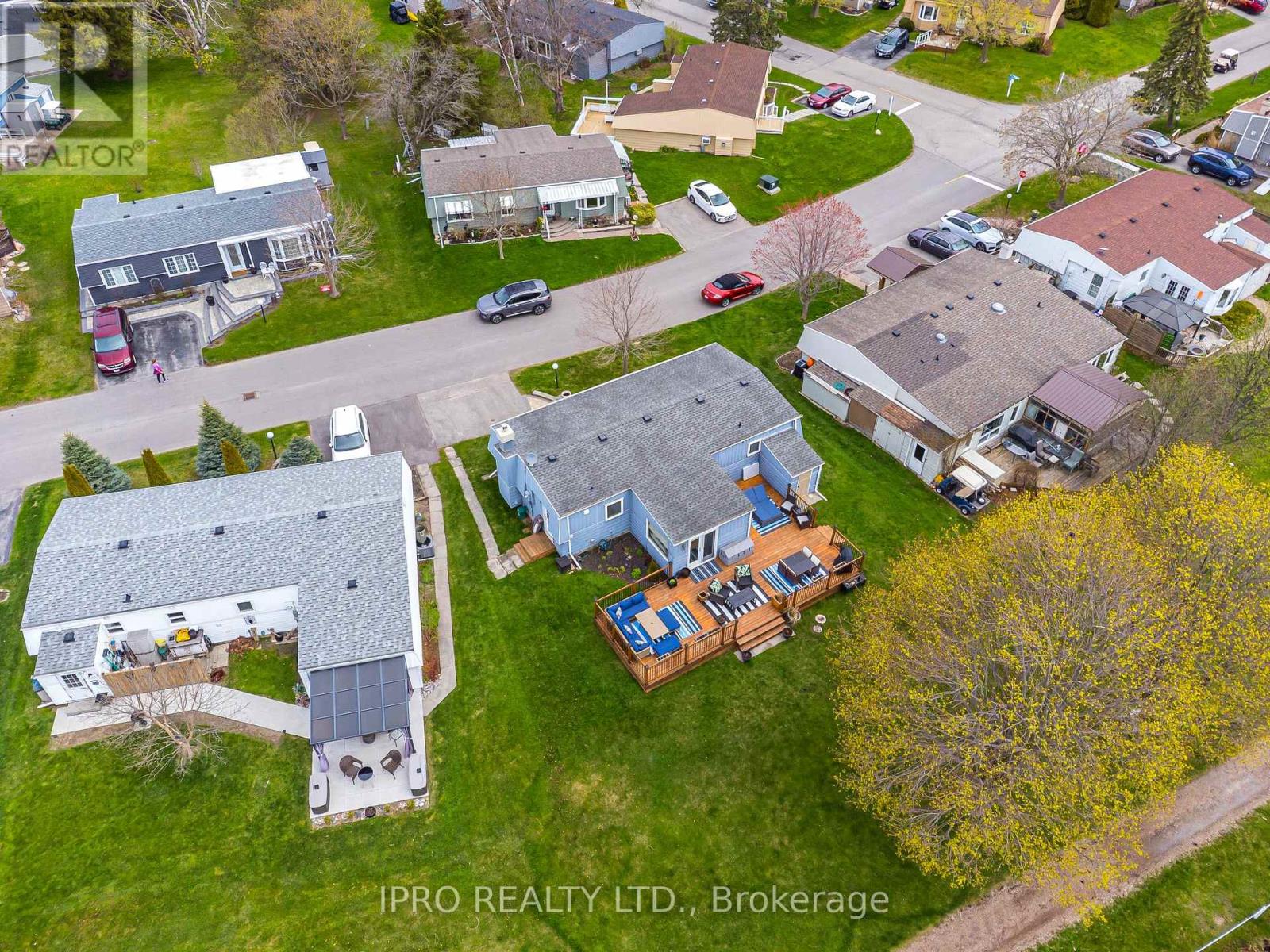 61 Bluffs Road, Clarington (Newcastle), Ontario  L1B 1A6 - Photo 35 - E12240337