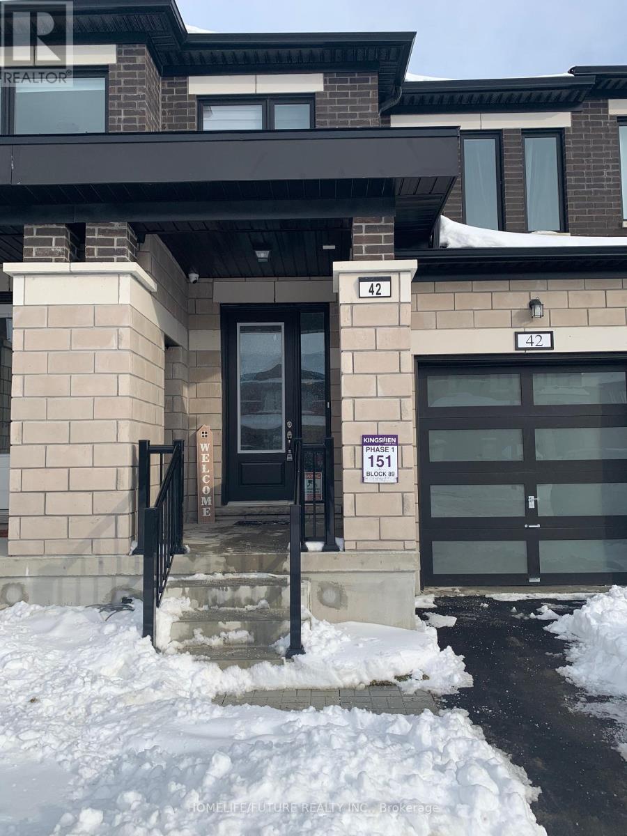 42 KEENAN STREET, kawartha lakes (lindsay), Ontario