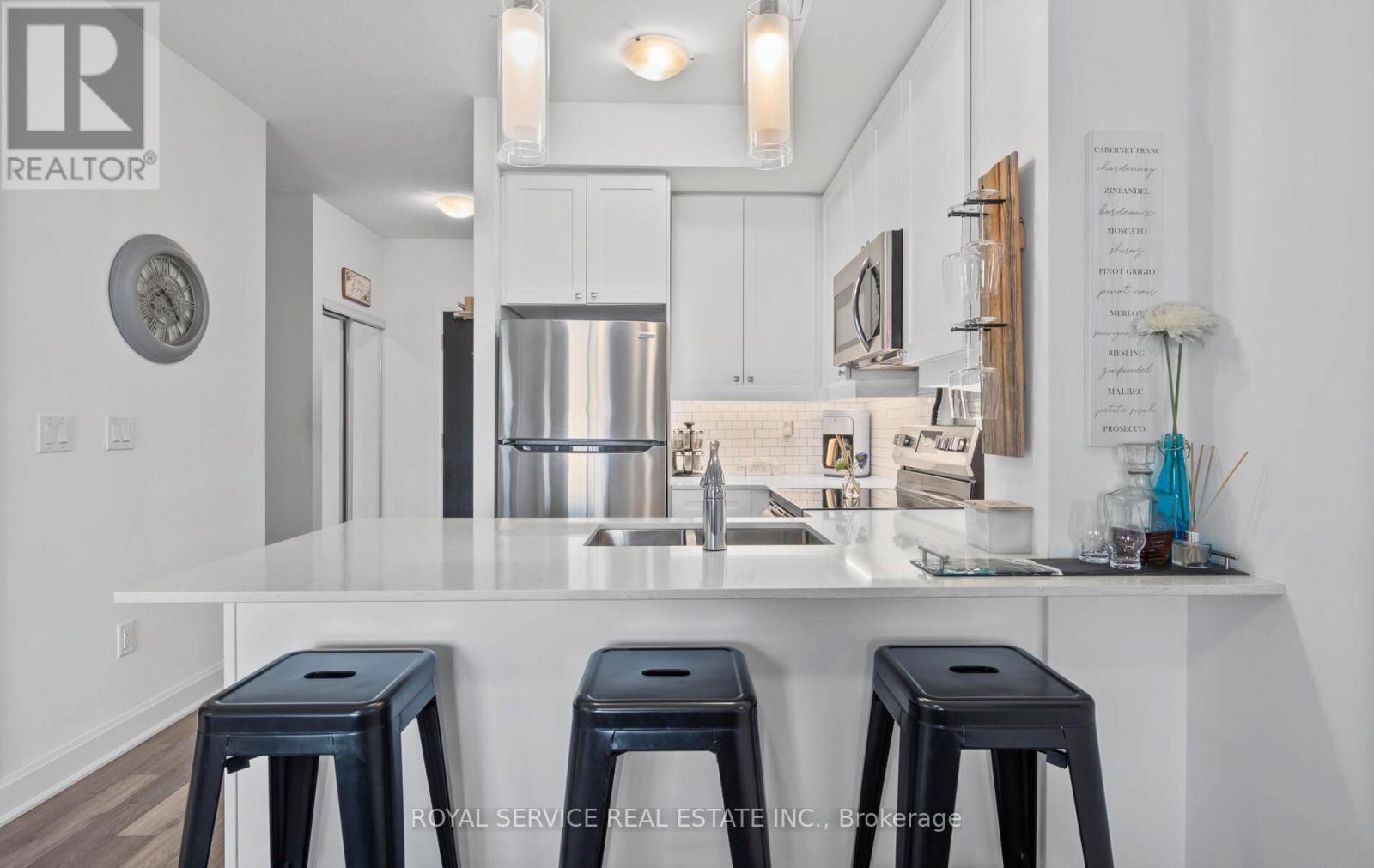 127 - 50 Lakebreeze Drive, Clarington (Newcastle), Ontario  L1B 0V9 - Photo 8 - E12240754
