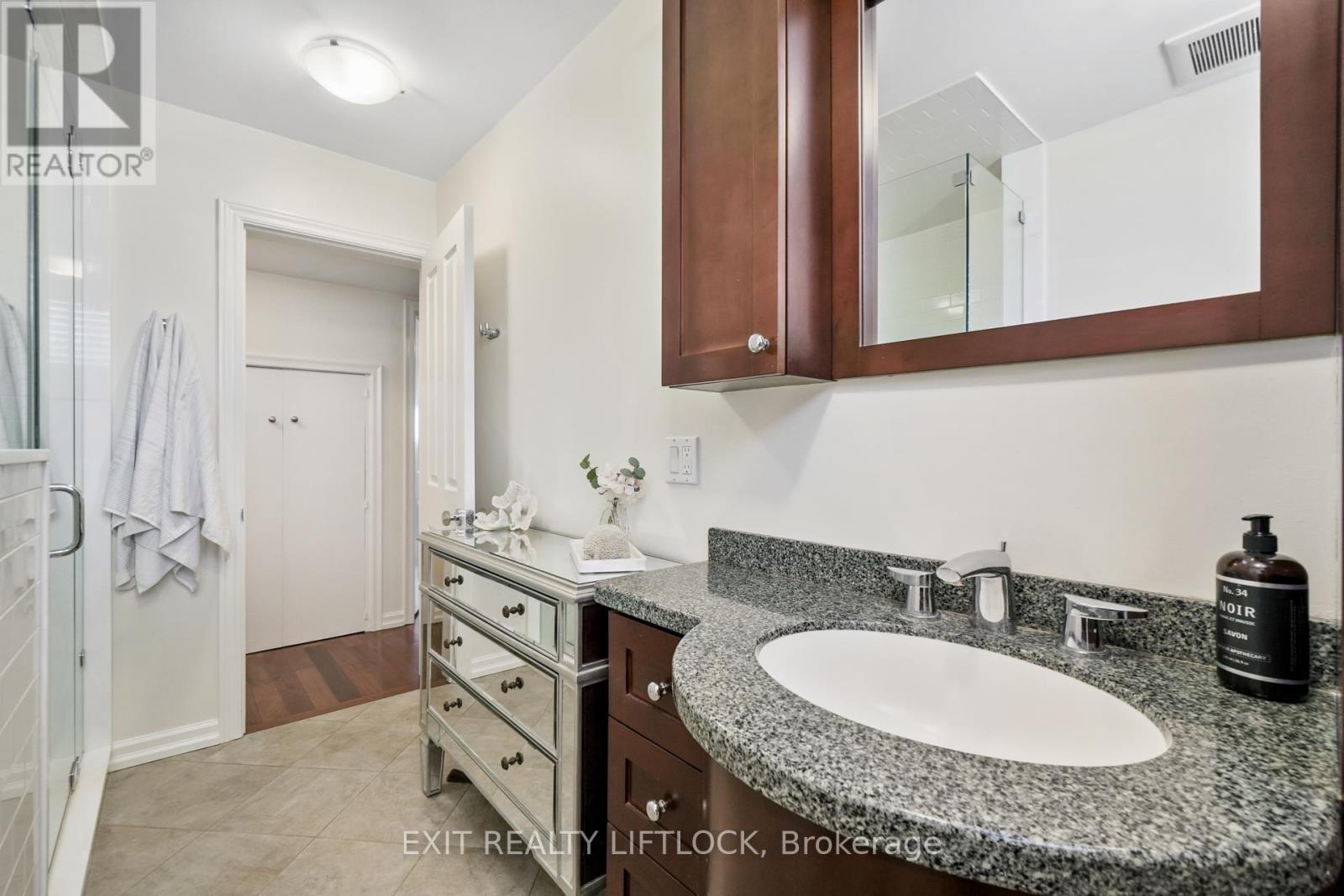 78 Edgewood Road, Peterborough West (North), Ontario  K9J 6V8 - Photo 33 - X12241347