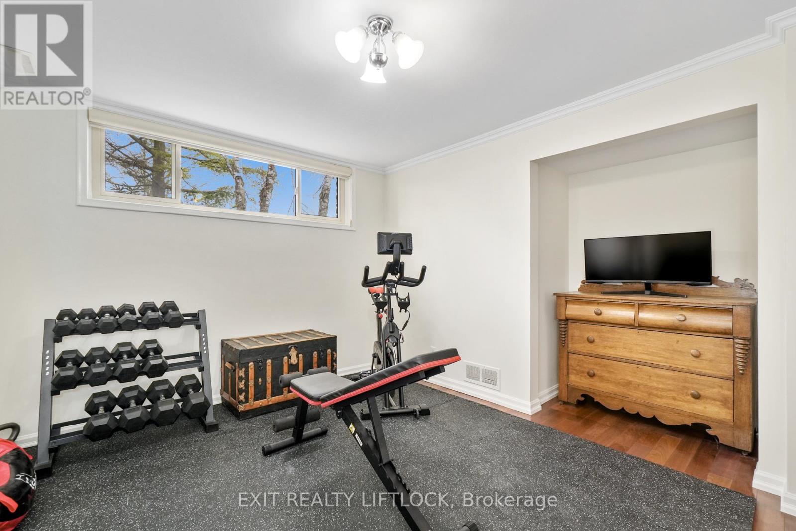 78 Edgewood Road, Peterborough West (North), Ontario  K9J 6V8 - Photo 35 - X12241347