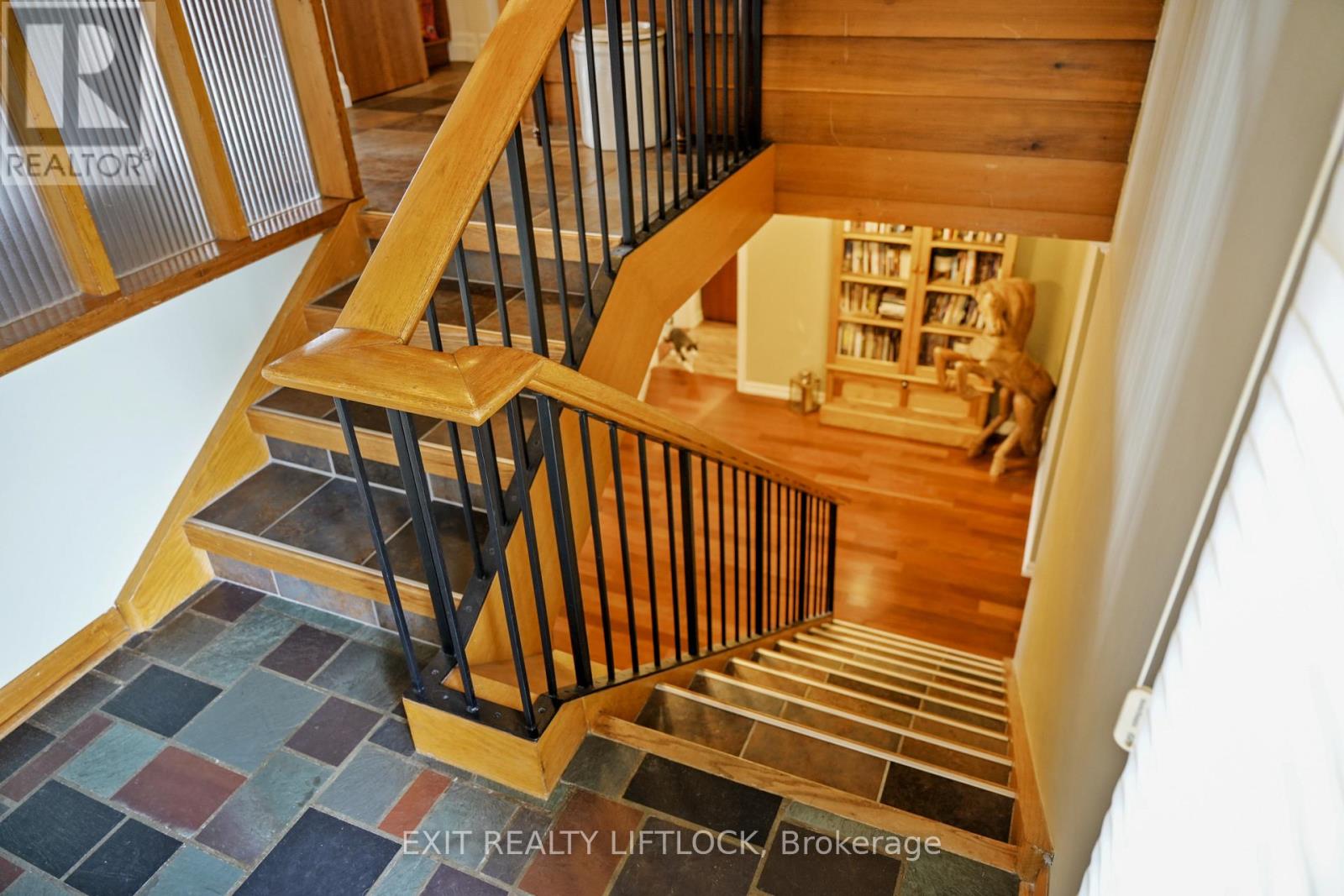 78 Edgewood Road, Peterborough West (North), Ontario  K9J 6V8 - Photo 4 - X12241347