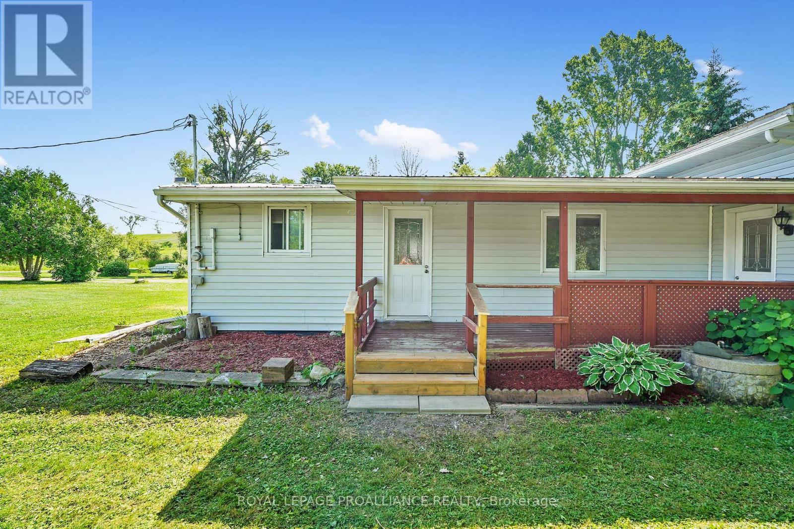 1827 2nd Line E, Trent Hills, Ontario  K0L 1L0 - Photo 2 - X12241416