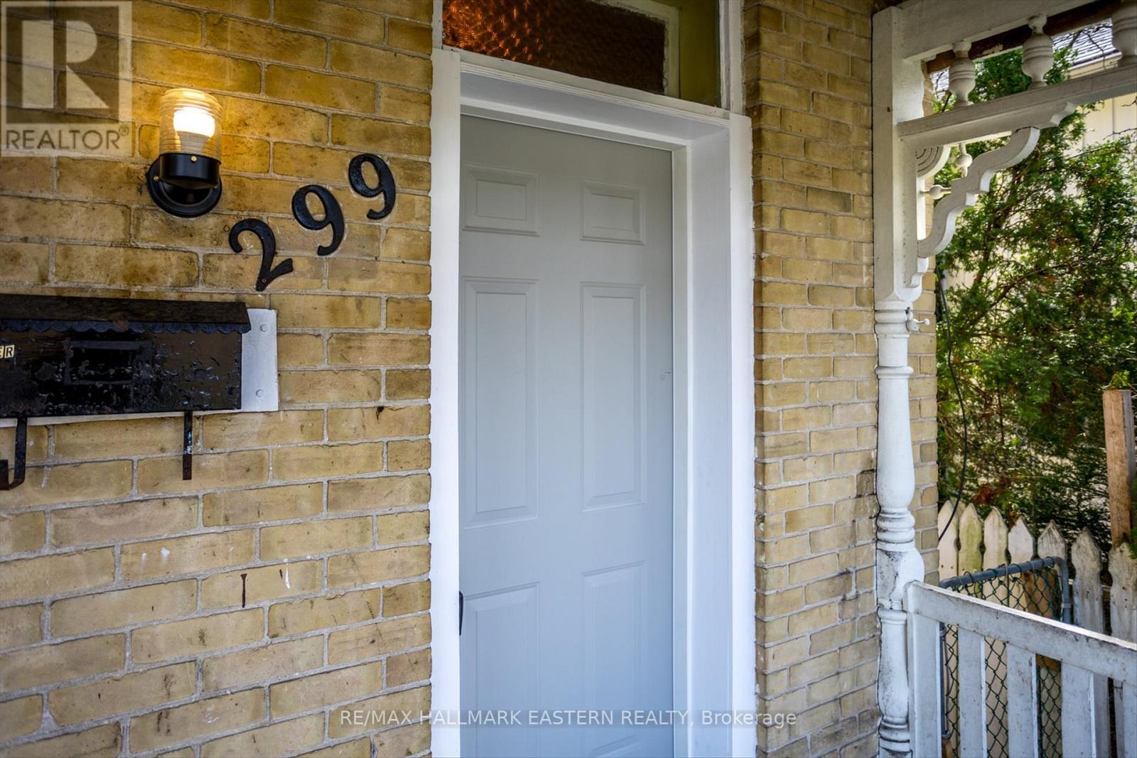 299 Mcdonnel Street, Peterborough Central (North), Ontario  K9H 2W6 - Photo 2 - X12241470
