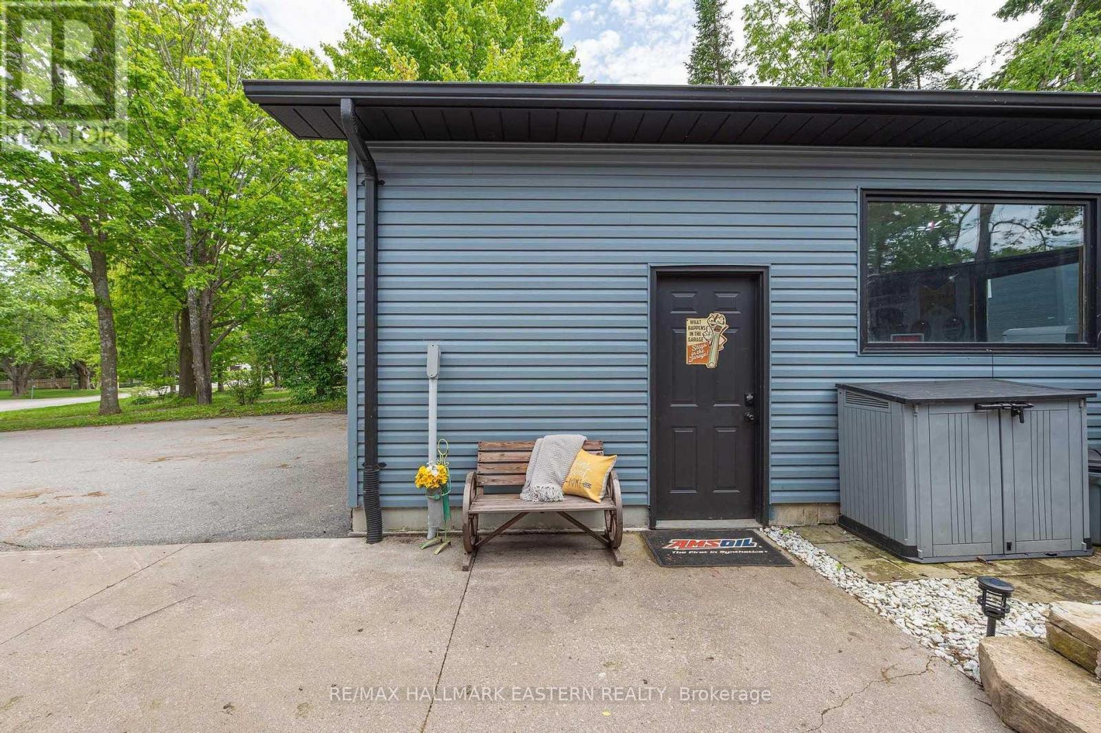 25 Lawrence Street S, Kawartha Lakes (Emily), Ontario  K9J 6X3 - Photo 5 - X12241718