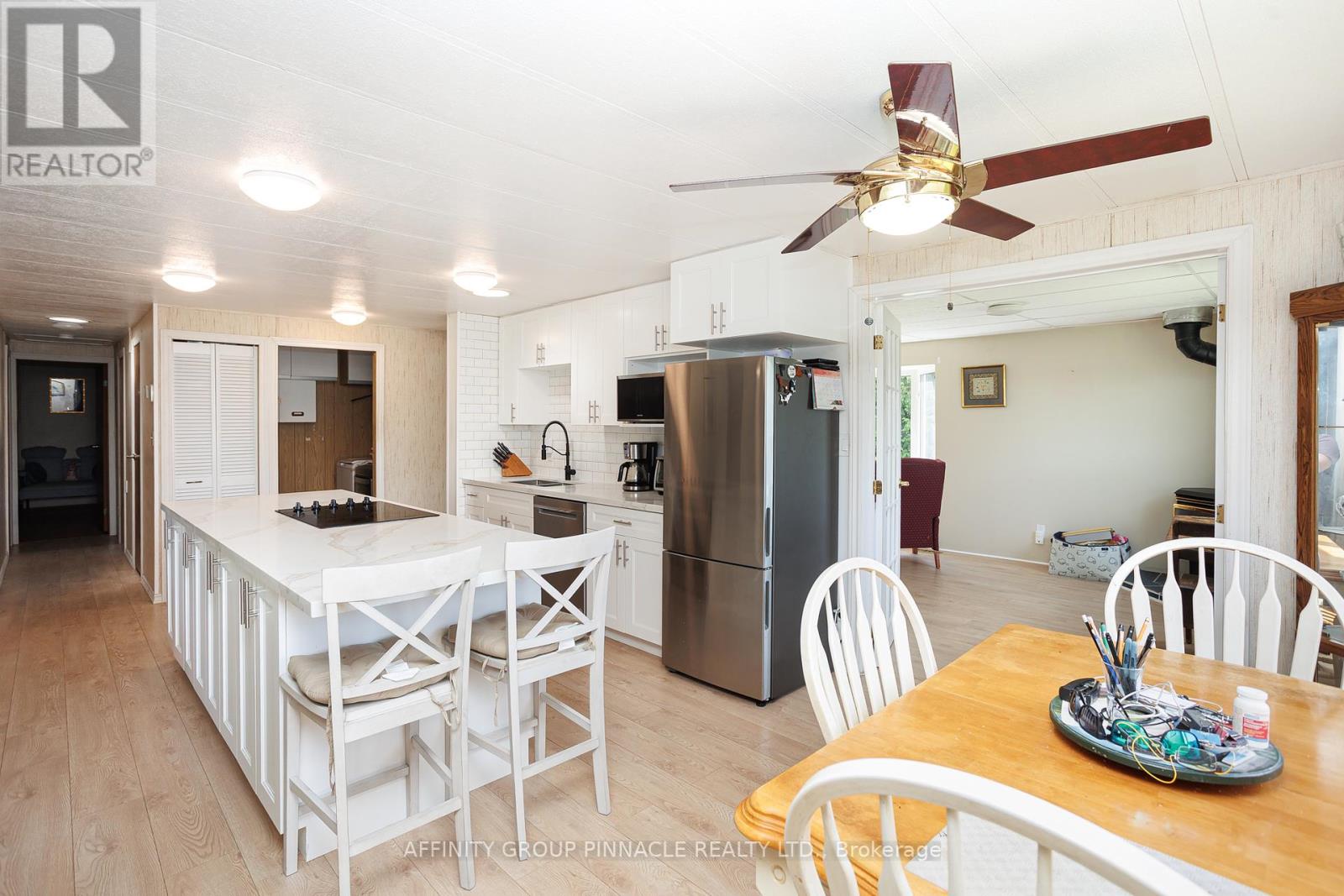 18 Vista Drive, Kawartha Lakes (Lindsay), Ontario  K9V 4R1 - Photo 19 - X12241740