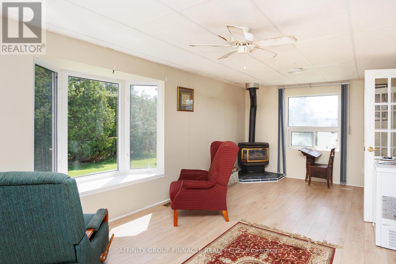 18 Vista Drive, Kawartha Lakes (Lindsay), Ontario  K9V 4R1 - Photo 22 - X12241740