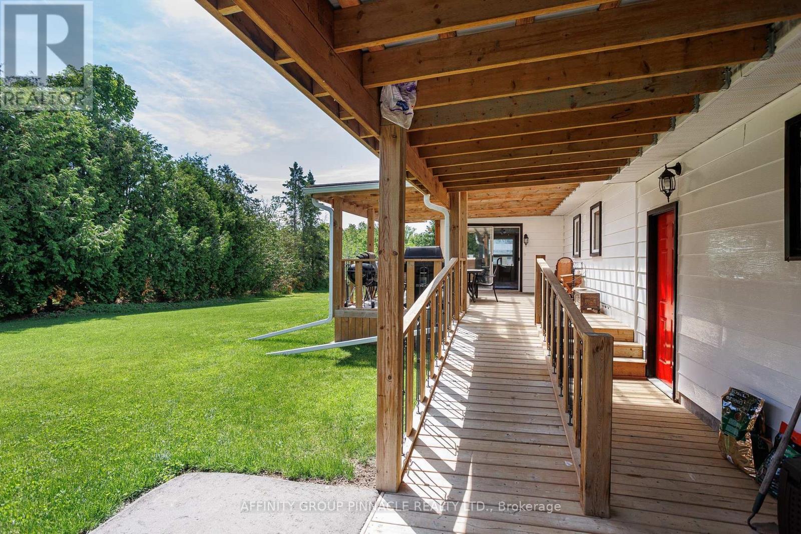 18 Vista Drive, Kawartha Lakes (Lindsay), Ontario  K9V 4R1 - Photo 38 - X12241740