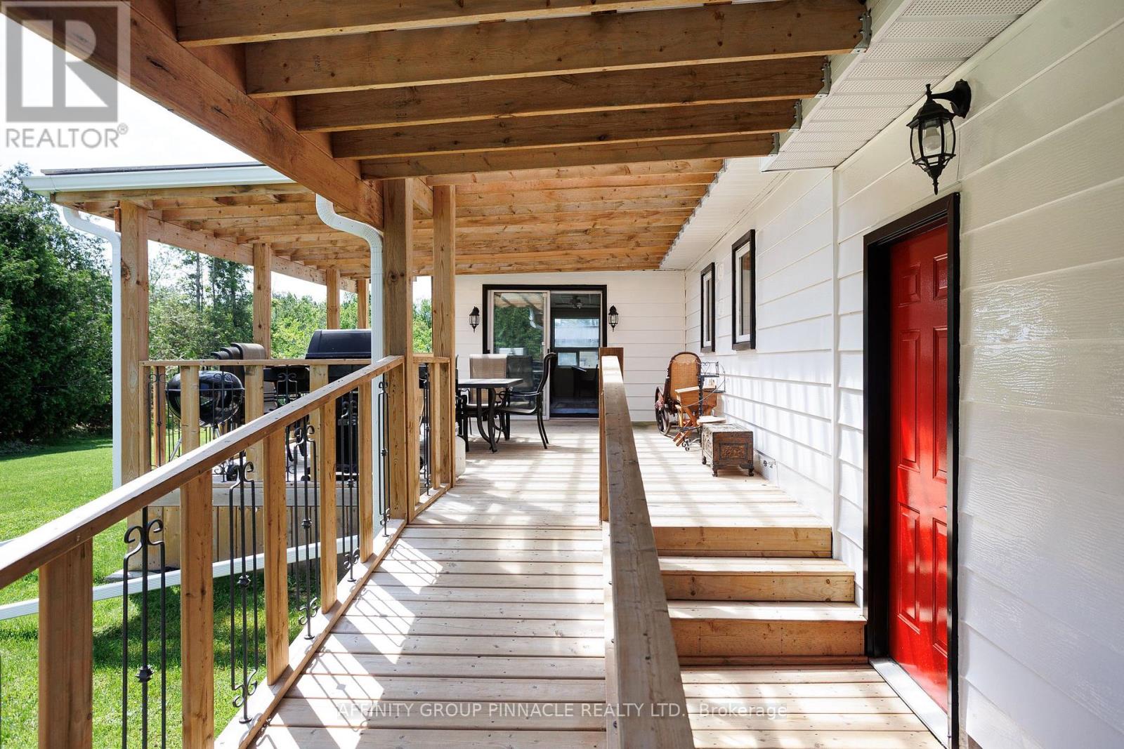 18 Vista Drive, Kawartha Lakes (Lindsay), Ontario  K9V 4R1 - Photo 39 - X12241740