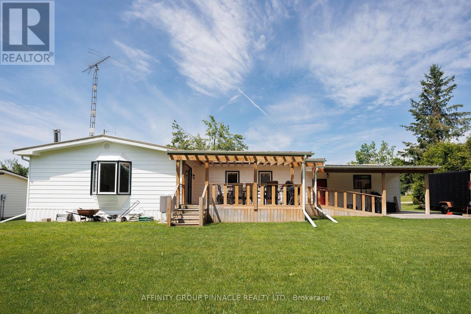 18 Vista Drive, Kawartha Lakes (Lindsay), Ontario  K9V 4R1 - Photo 47 - X12241740