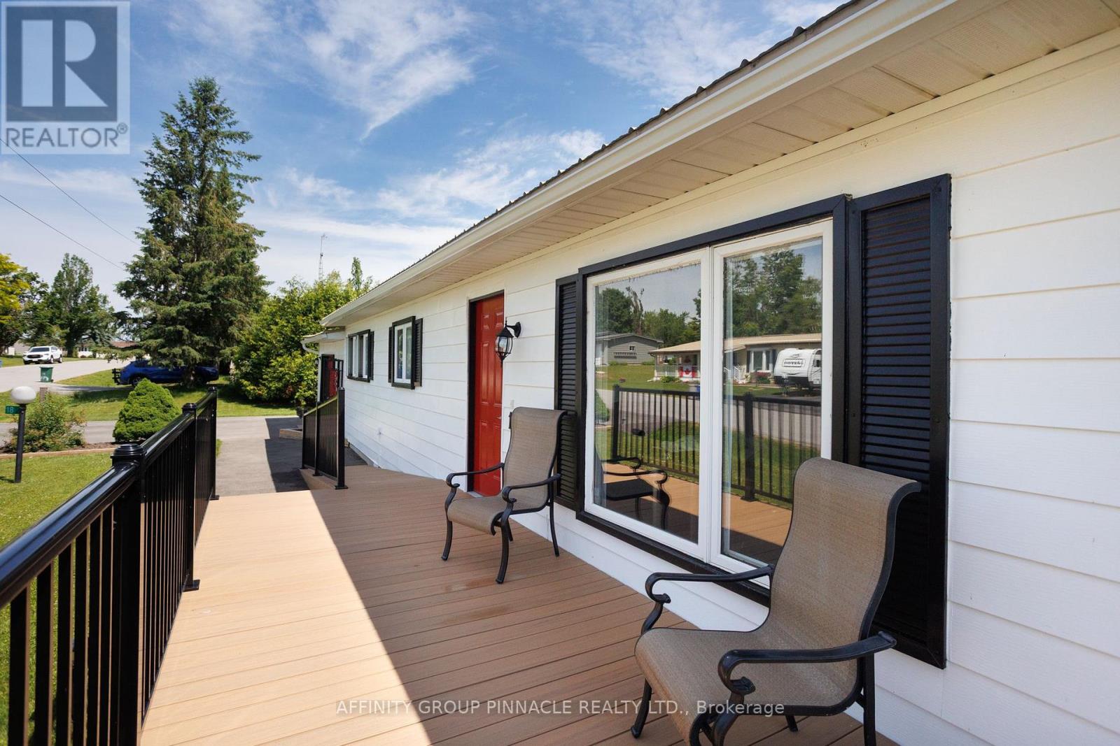 18 Vista Drive, Kawartha Lakes (Lindsay), Ontario  K9V 4R1 - Photo 7 - X12241740