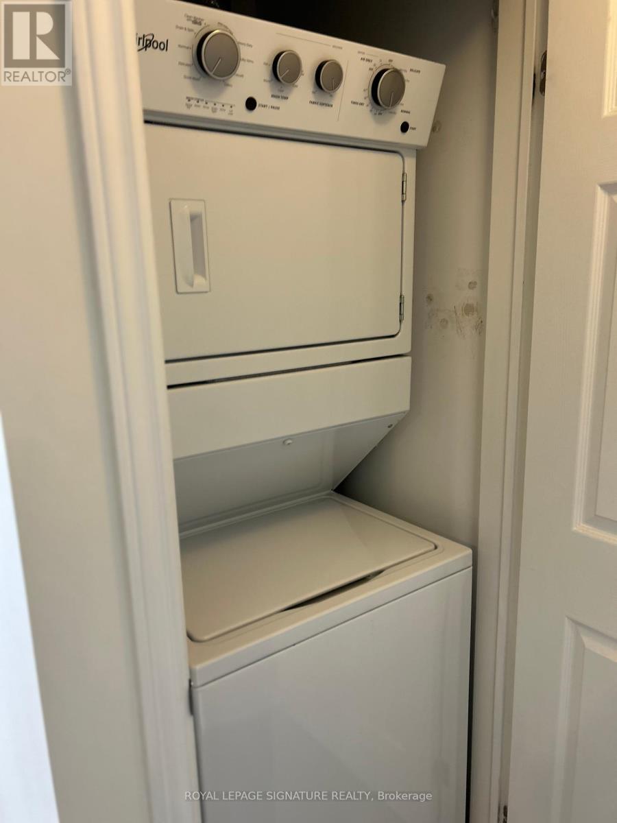 320 - 21 Brookhouse Drive, Clarington (Newcastle), Ontario  L1B 0V4 - Photo 5 - E12241929