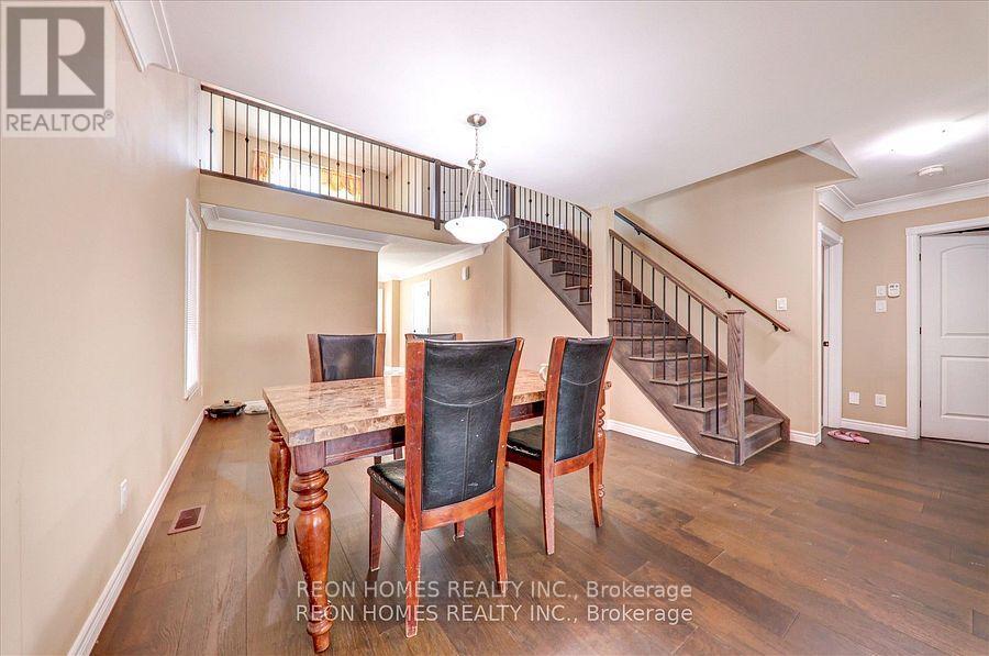 42 York Drive, Peterborough North (North), Ontario  K9H 5B9 - Photo 14 - X12241877