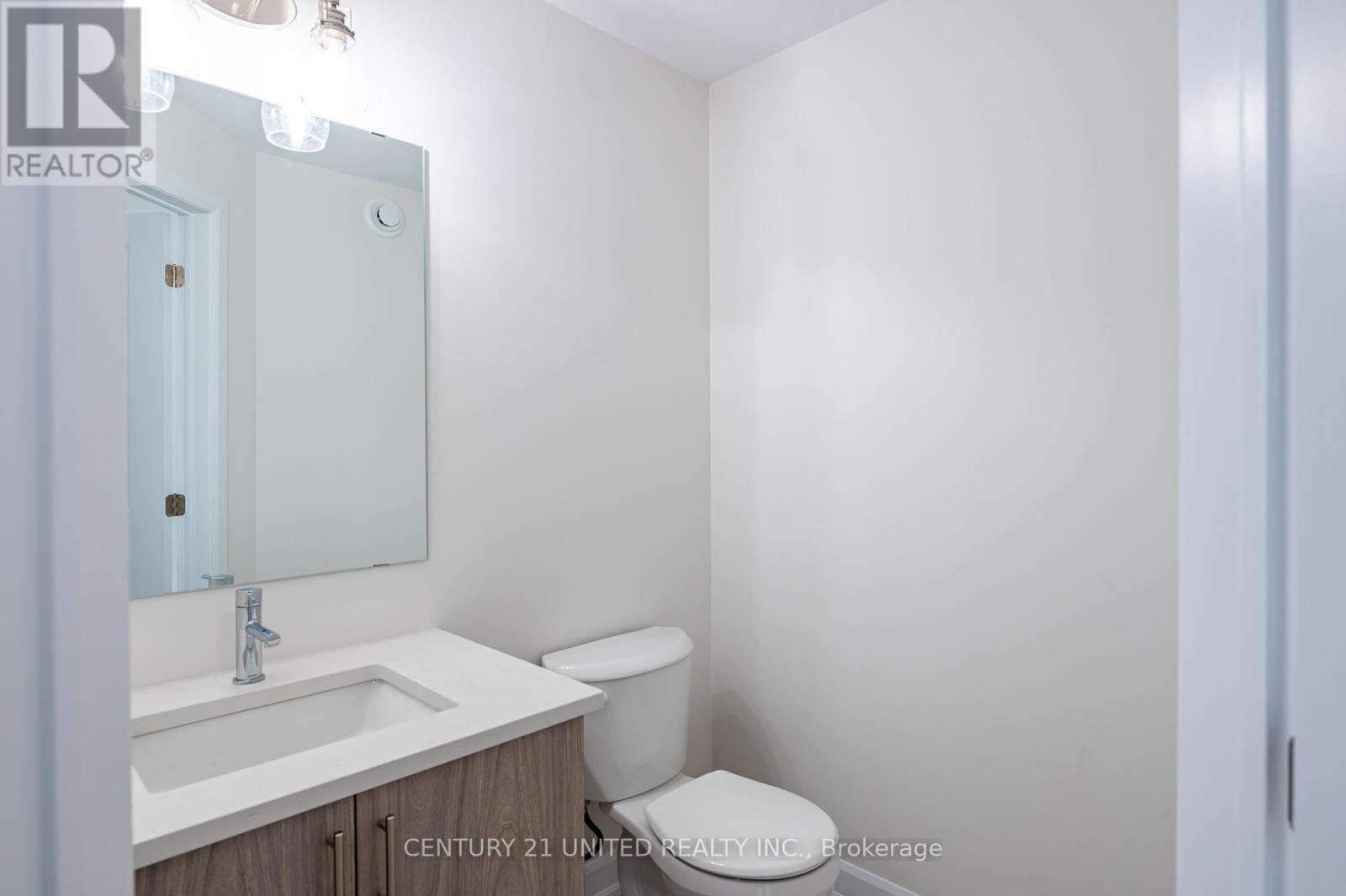 319 Mullighan Gardens, Peterborough North (North), Ontario  K9K 0H2 - Photo 5 - X12242211