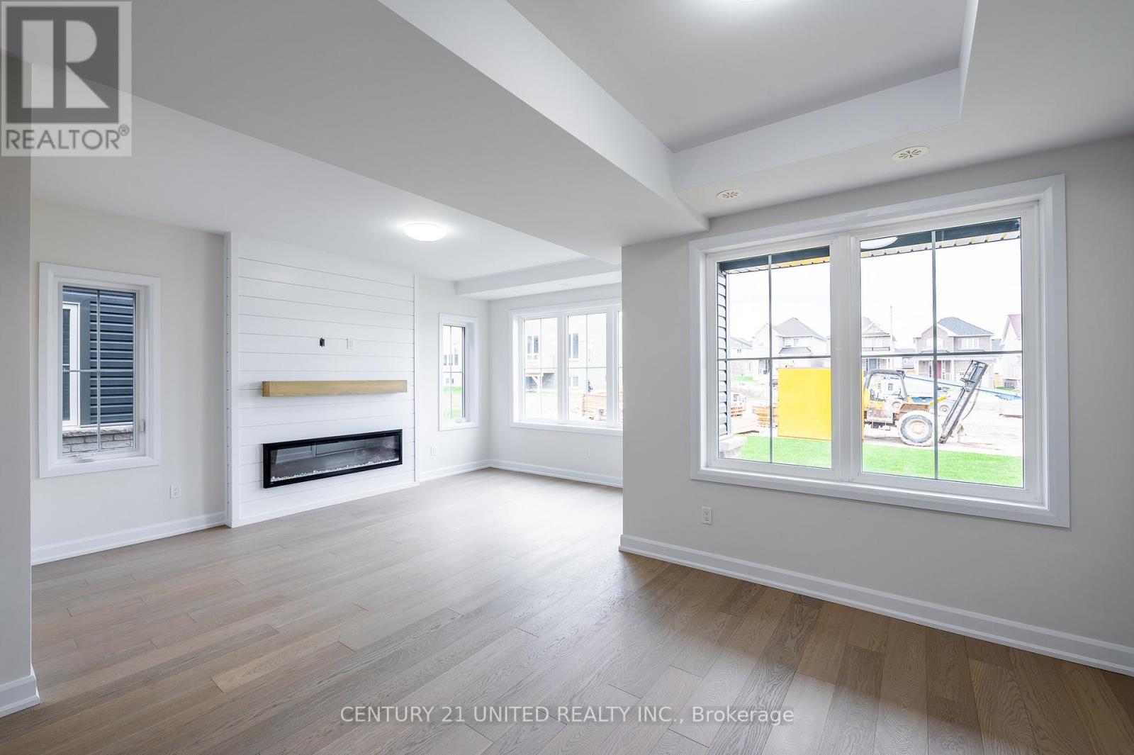 319 Mullighan Gardens, Peterborough North (North), Ontario  K9K 0H2 - Photo 6 - X12242211