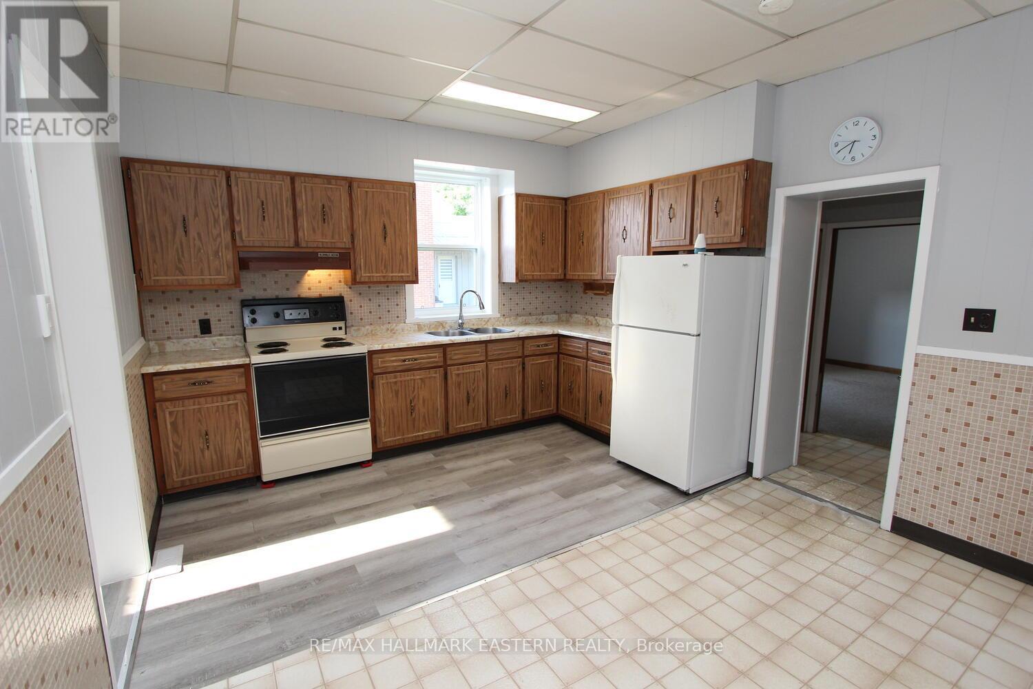 67 Front Street S, Trent Hills (Campbellford), Ontario  K0L 1L0 - Photo 5 - X12242224