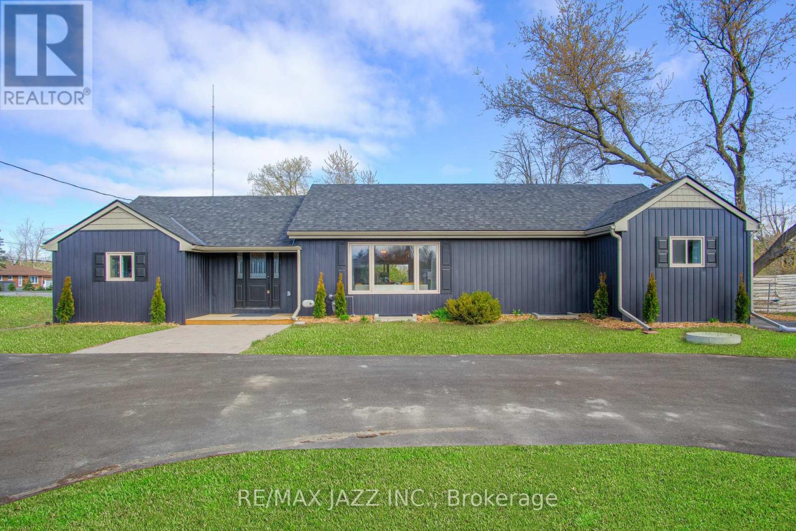 4 COUNTY RD 4, douro-dummer, Ontario