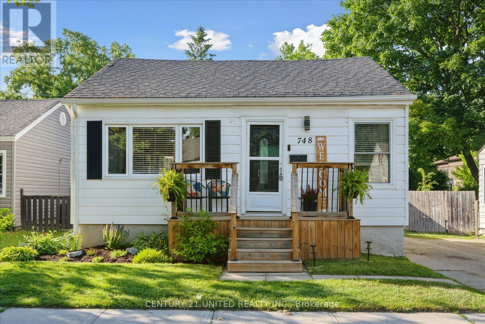 748 BROWN STREET, peterborough central (south), Ontario