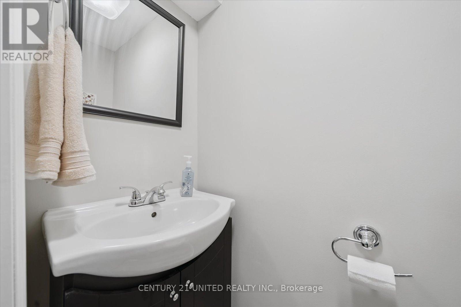 748 Brown Street, Peterborough Central (South), Ontario  K9J 4K8 - Photo 33 - X12242348