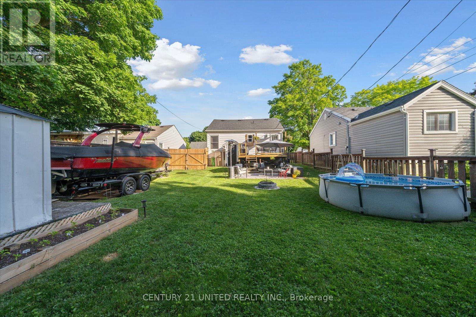 748 Brown Street, Peterborough Central (South), Ontario  K9J 4K8 - Photo 43 - X12242348