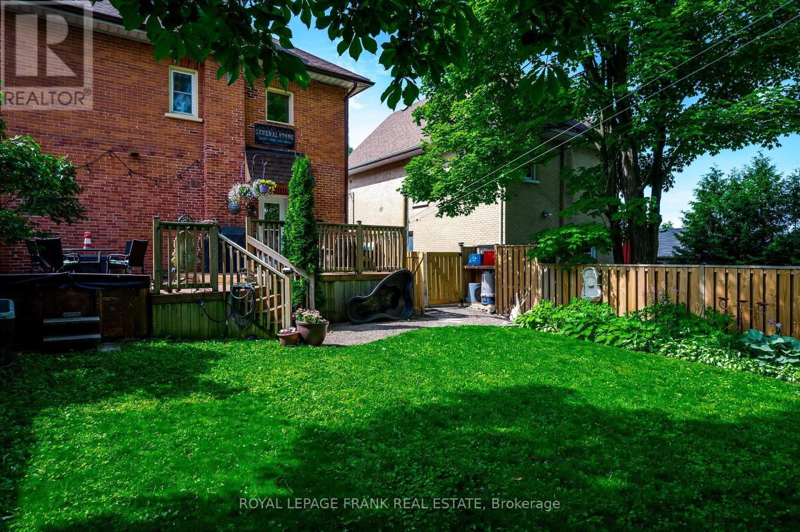 46 Sophia Street, Peterborough East (Central), Ontario  K9H 1E1 - Photo 49 - X12242393