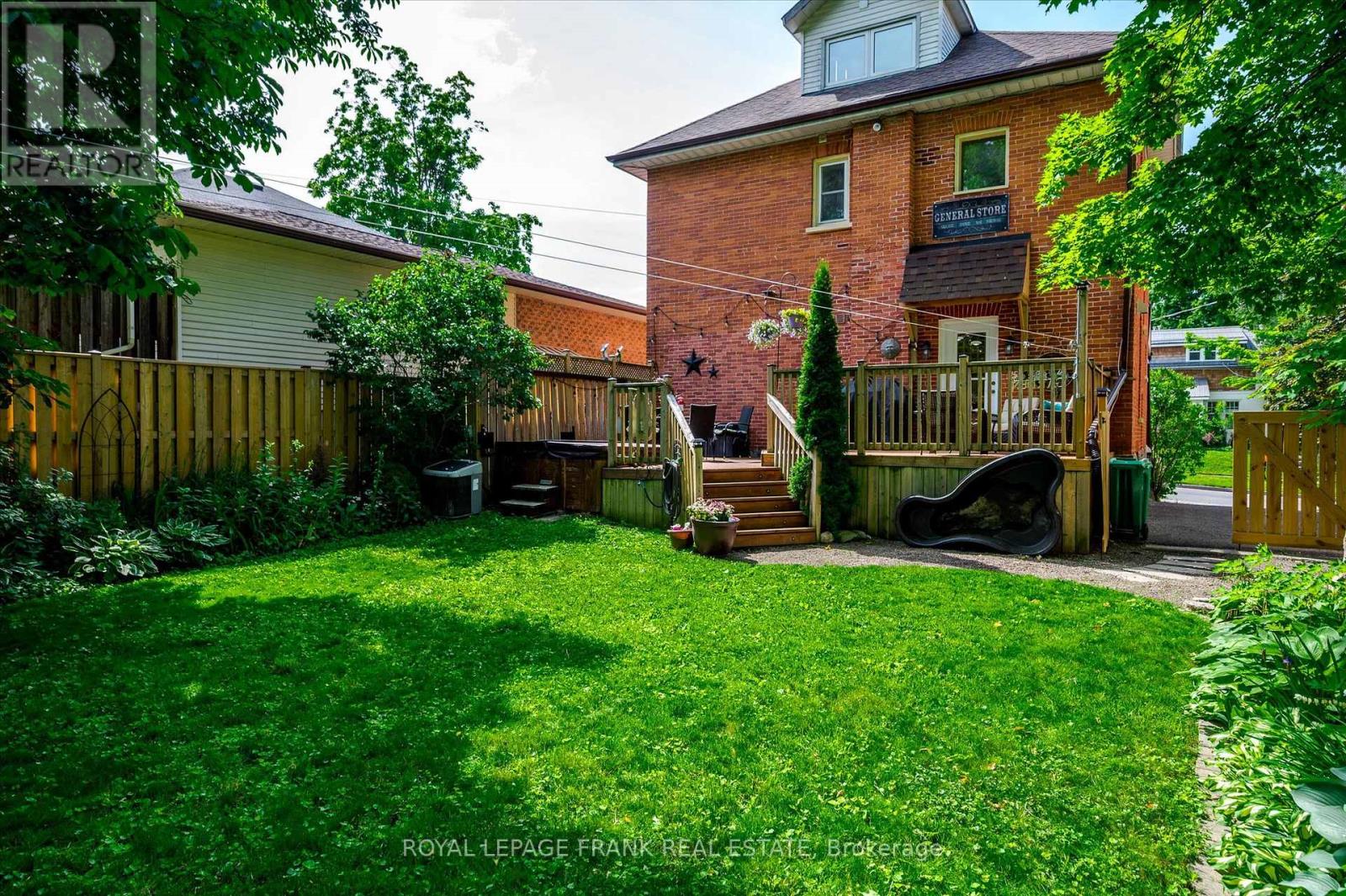 46 Sophia Street, Peterborough East (Central), Ontario  K9H 1E1 - Photo 50 - X12242393