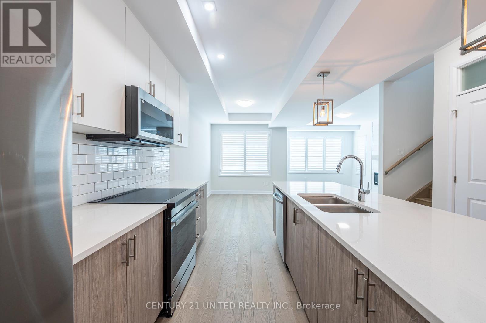 313 Mullighan Gardens, Peterborough North (North), Ontario  K9K 0G3 - Photo 10 - X12242404
