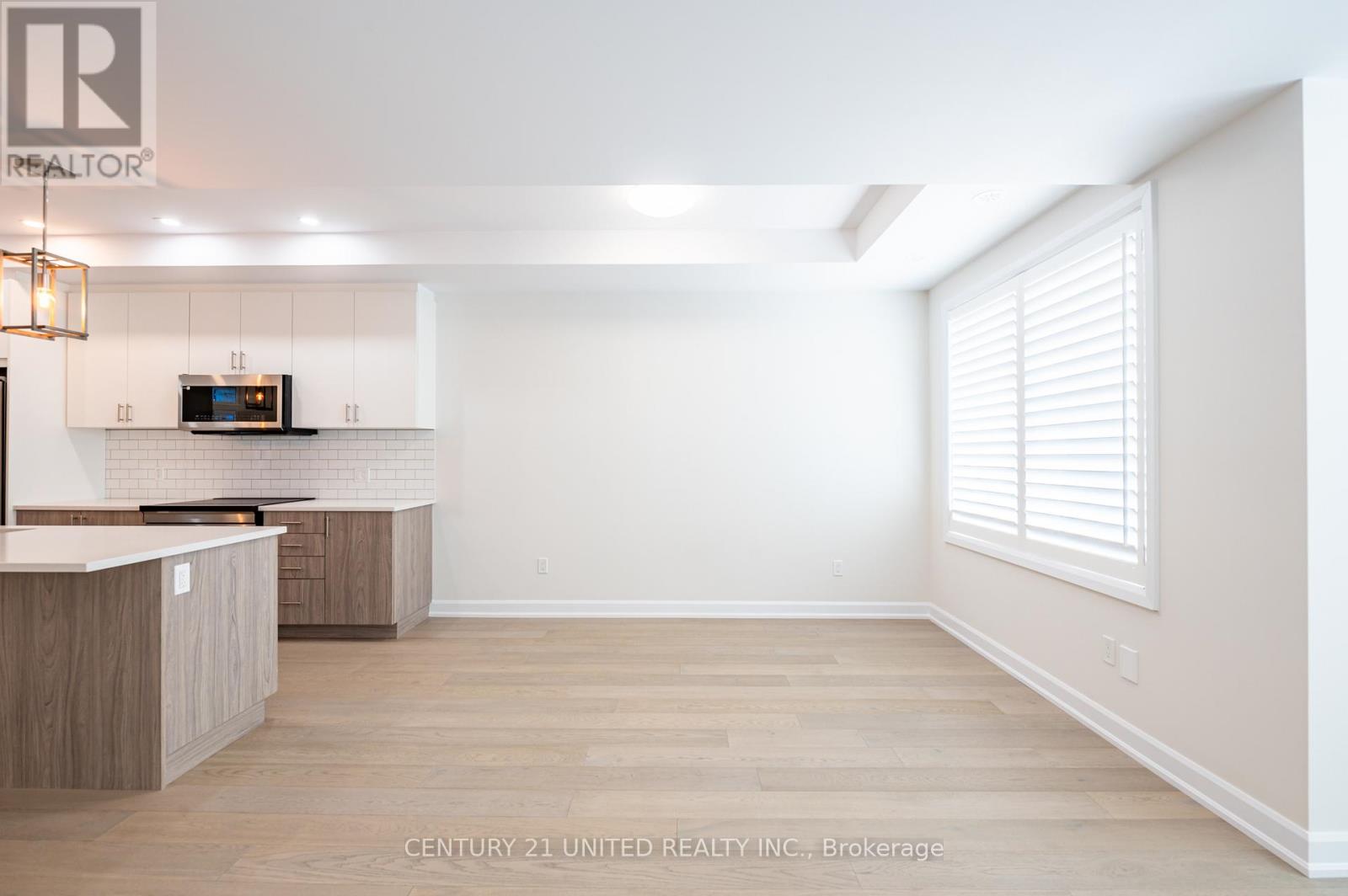 313 Mullighan Gardens, Peterborough North (North), Ontario  K9K 0G3 - Photo 13 - X12242404