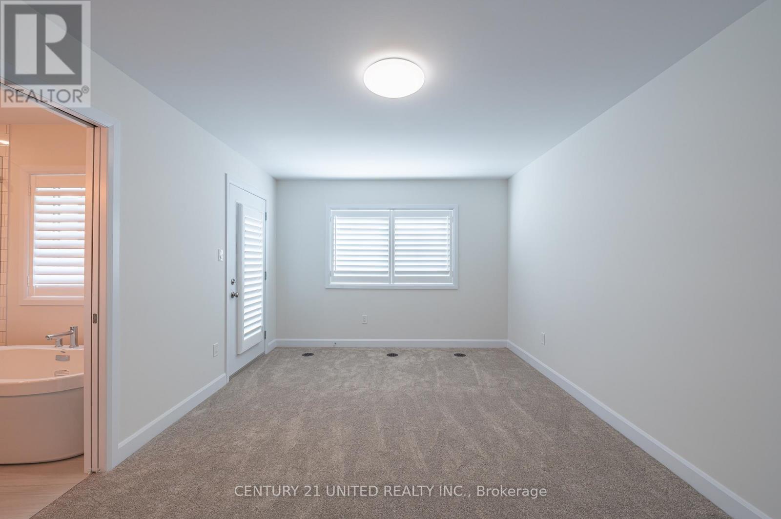 313 Mullighan Gardens, Peterborough North (North), Ontario  K9K 0G3 - Photo 18 - X12242404