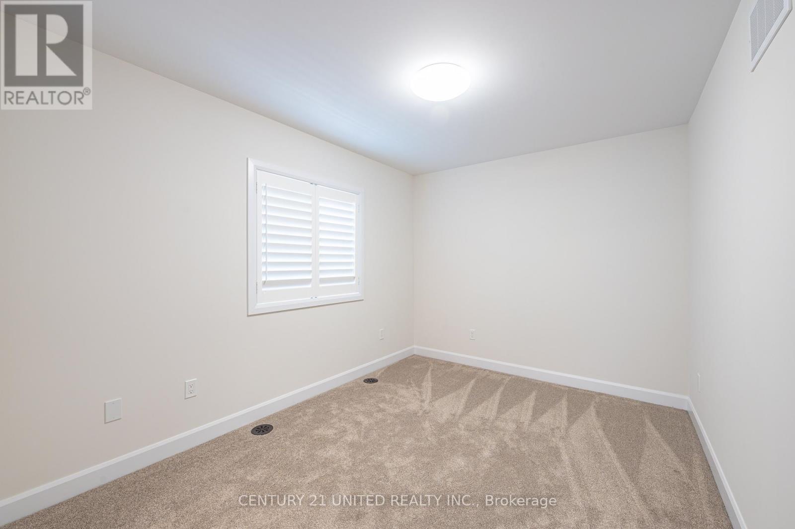 313 Mullighan Gardens, Peterborough North (North), Ontario  K9K 0G3 - Photo 24 - X12242404