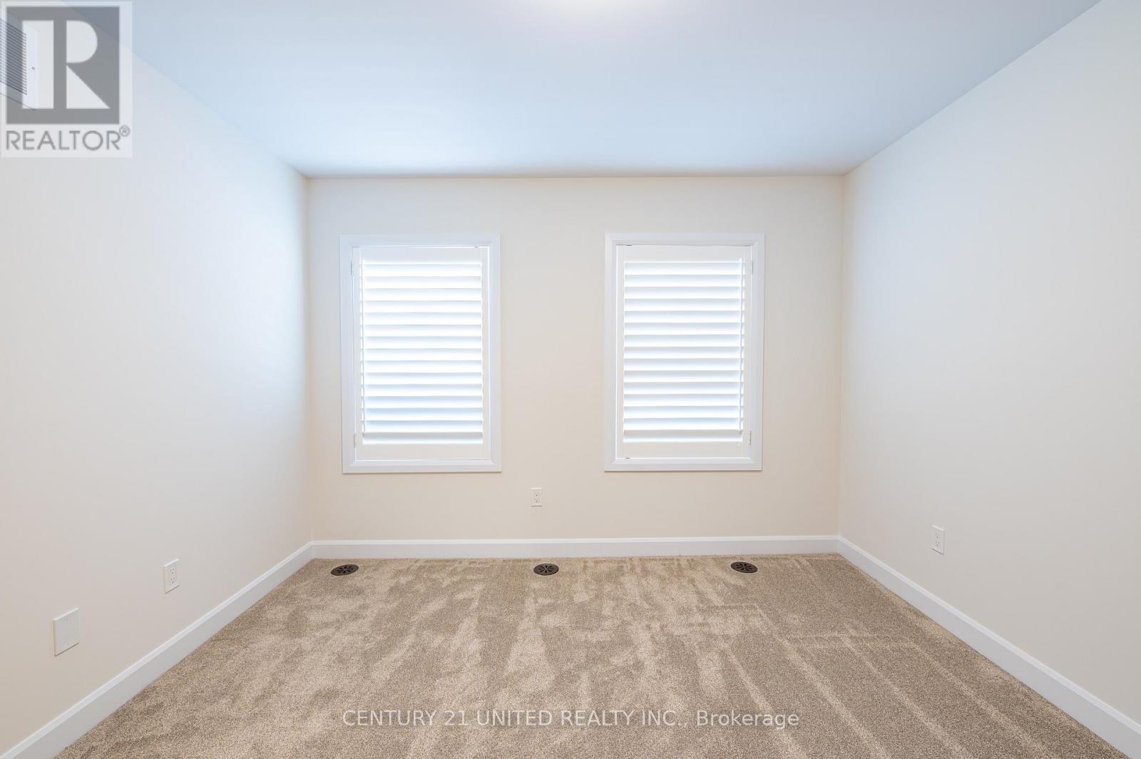 313 Mullighan Gardens, Peterborough North (North), Ontario  K9K 0G3 - Photo 31 - X12242404