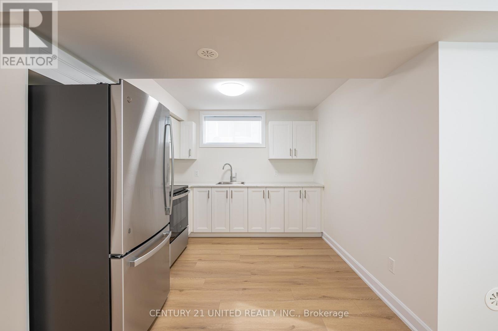 313 Mullighan Gardens, Peterborough North (North), Ontario  K9K 0G3 - Photo 35 - X12242404
