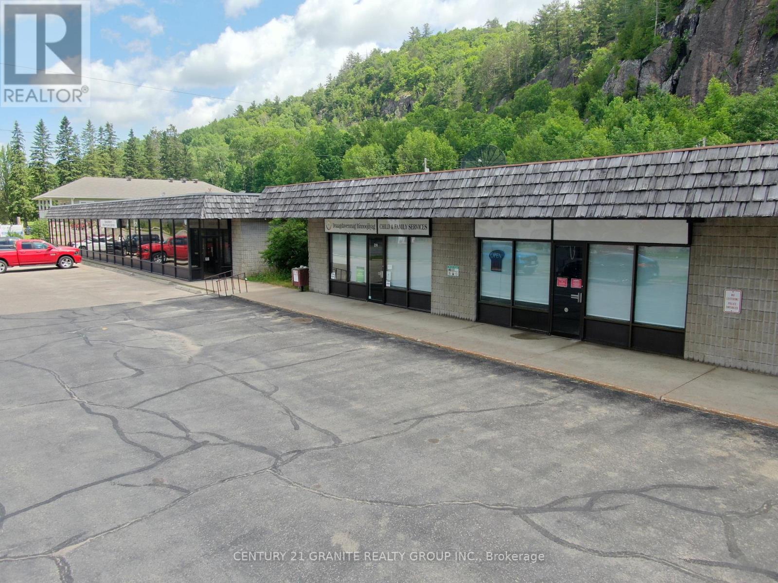 229 - 225-231 Hastings Street N, Bancroft (Bancroft Ward), Ontario  K0L 1C0 - Photo 4 - X12242437