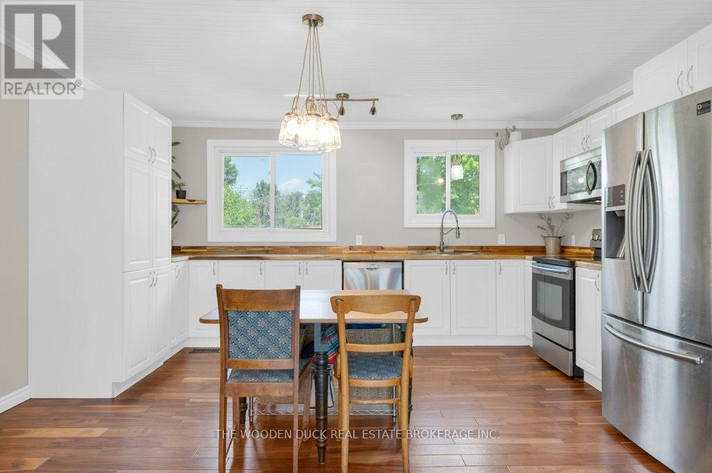 7 Kerry Circle, Selwyn, Ontario  K0L 1T0 - Photo 10 - X12242792
