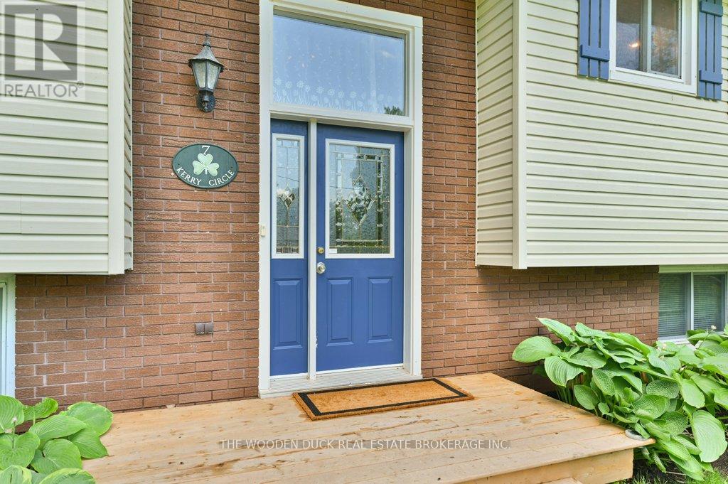 7 Kerry Circle, Selwyn, Ontario  K0L 1T0 - Photo 4 - X12242792