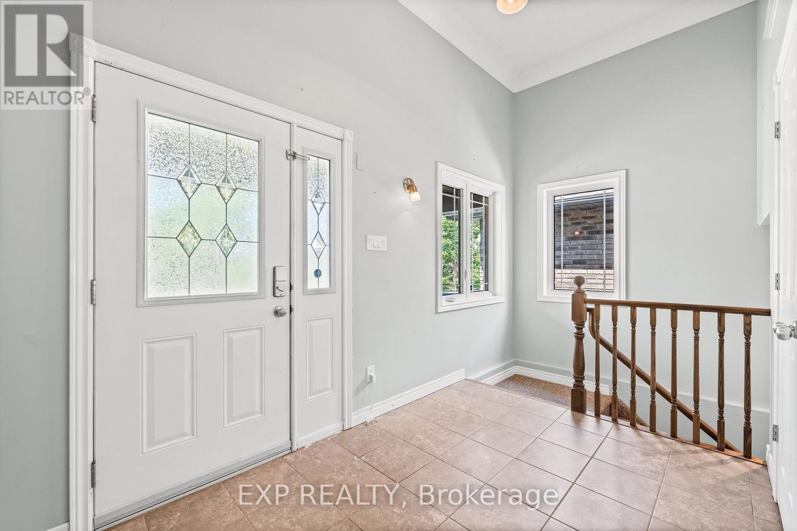 444 Florence Drive, Peterborough North (North), Ontario  K9J 0J1 - Photo 5 - X12242887