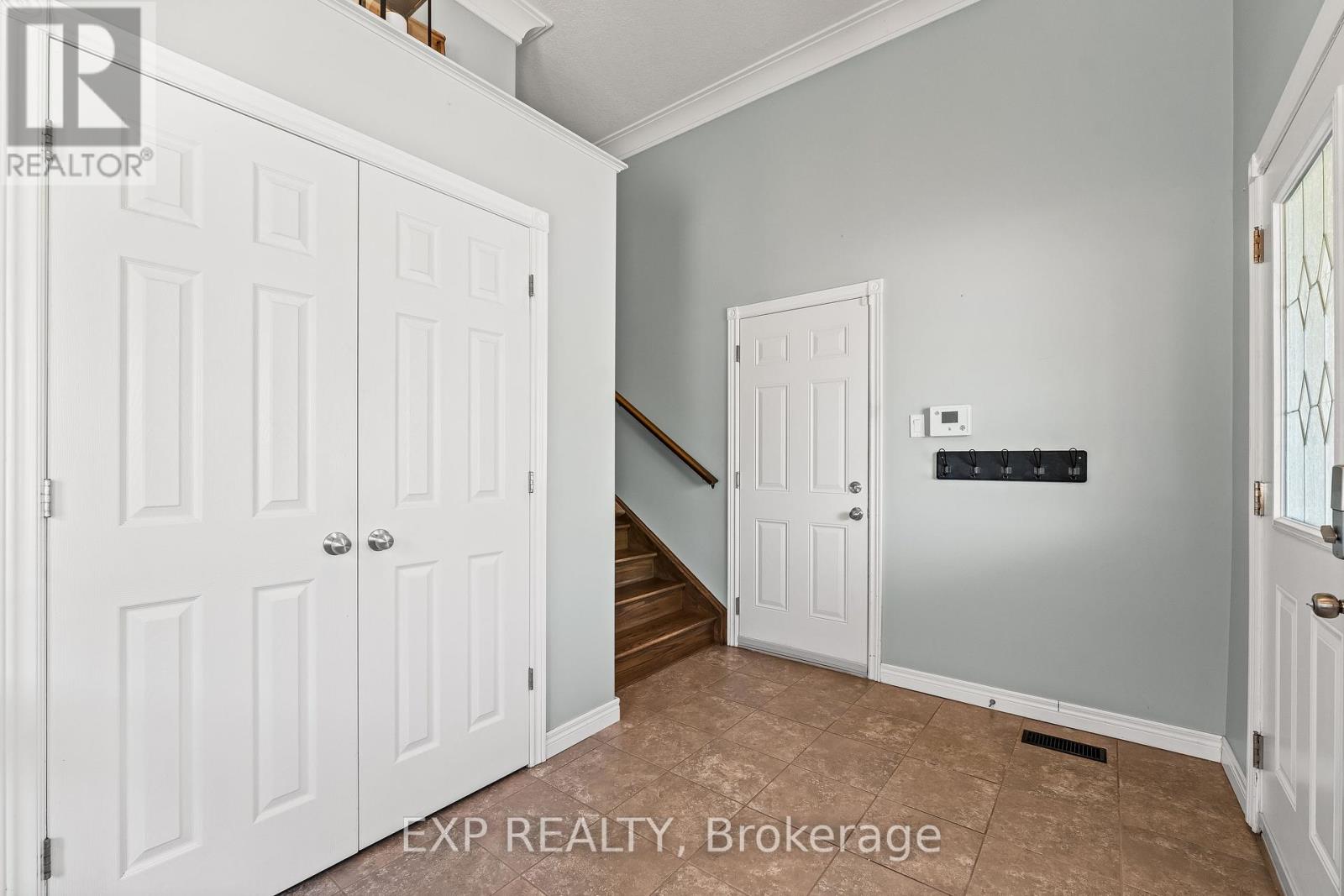 444 Florence Drive, Peterborough North (North), Ontario  K9J 0J1 - Photo 6 - X12242887