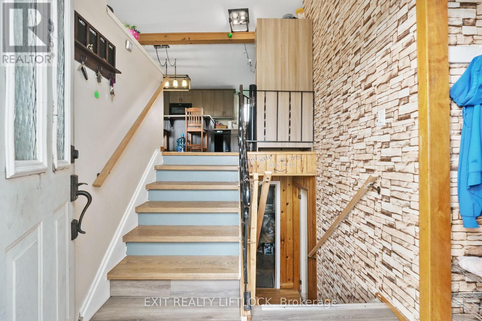 1688 Tara Road, Selwyn, Ontario  K0L 1T0 - Photo 2 - X12242953