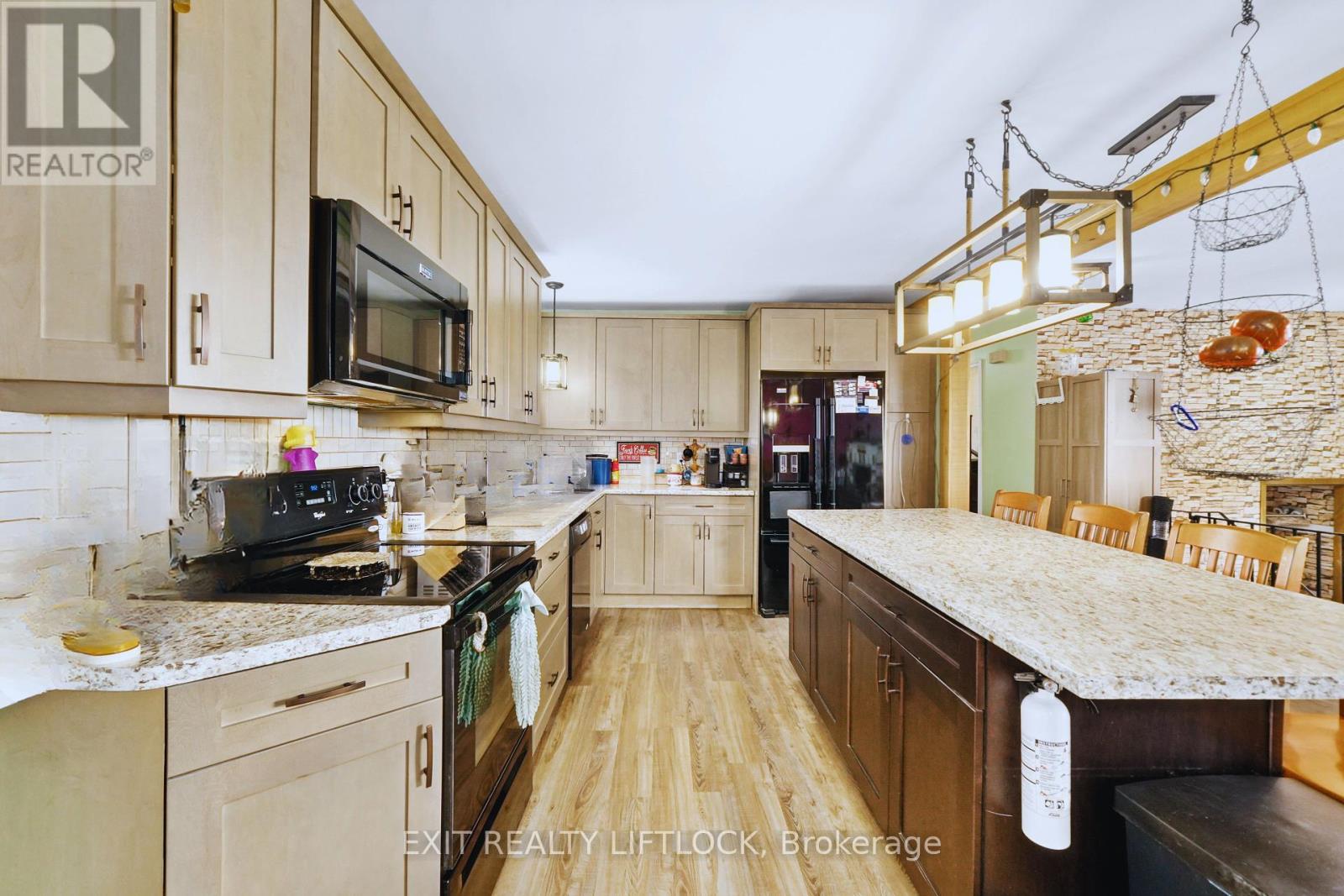1688 Tara Road, Selwyn, Ontario  K0L 1T0 - Photo 41 - X12242953