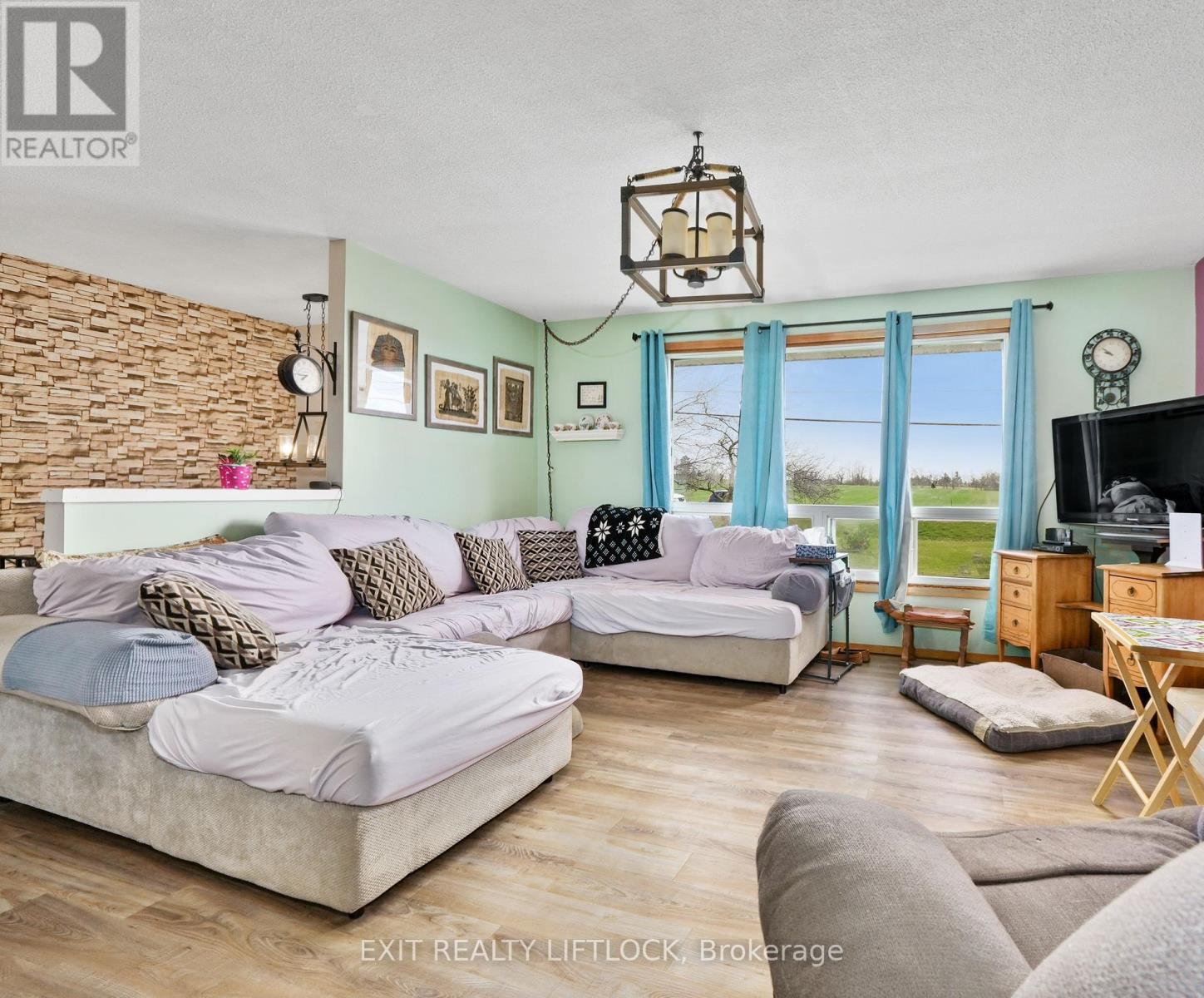 1688 Tara Road, Selwyn, Ontario  K0L 1T0 - Photo 7 - X12242953